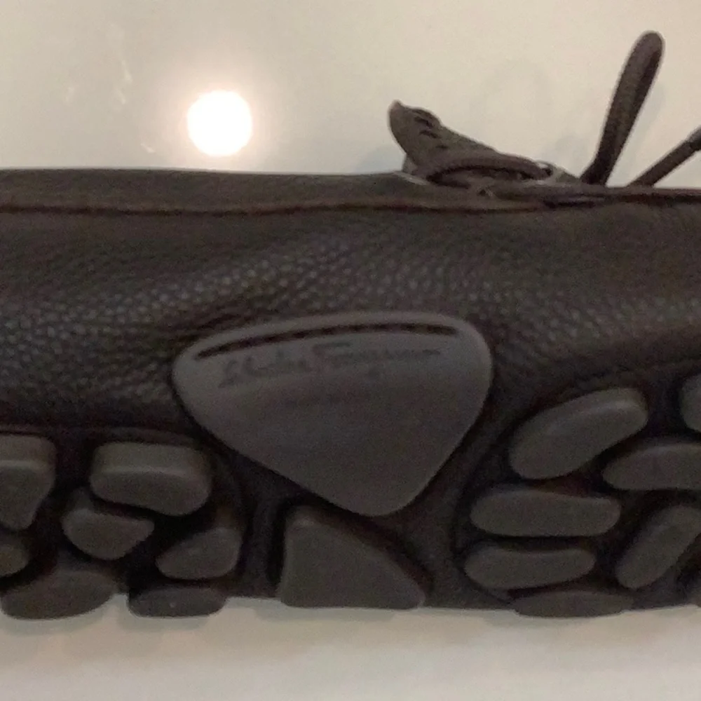 Men's Salvatore Ferragamo like new - Picture 3 of 16